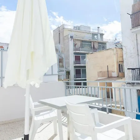 Han/Misafirhane Silver Double With Balcony Atina