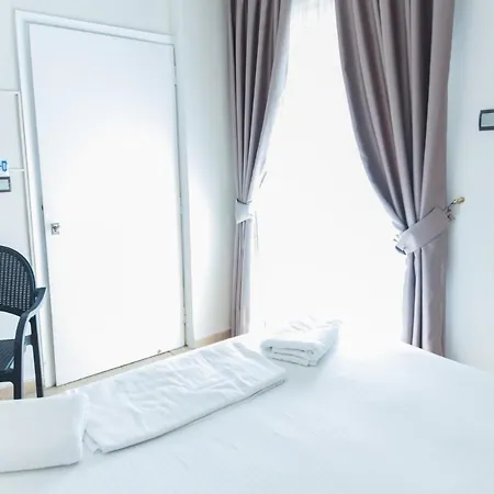 Silver Double With Balcony Atina