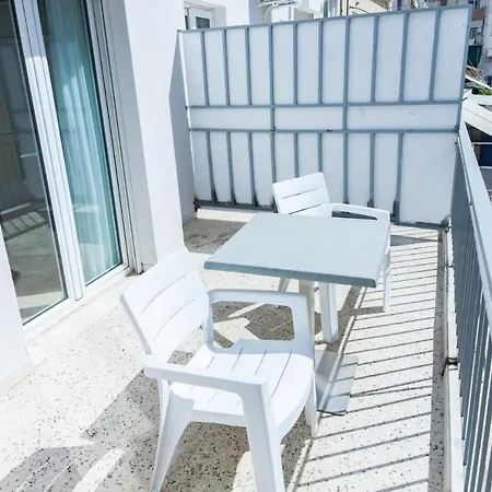 Silver Double With Balcony Atény